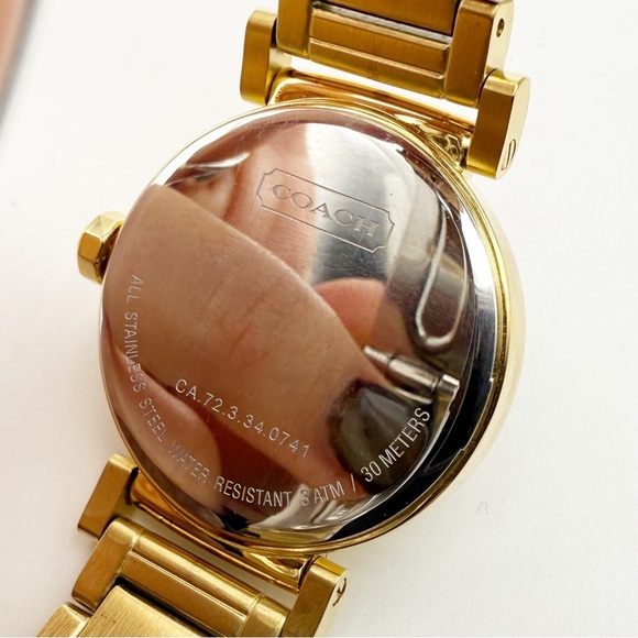 Vintage Coach Madison Authentic 2011 Gold Watch CA.72.3.34.0741 main image 9